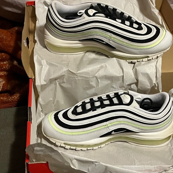 Women's Air Max 97 - Picture 3 of 4
